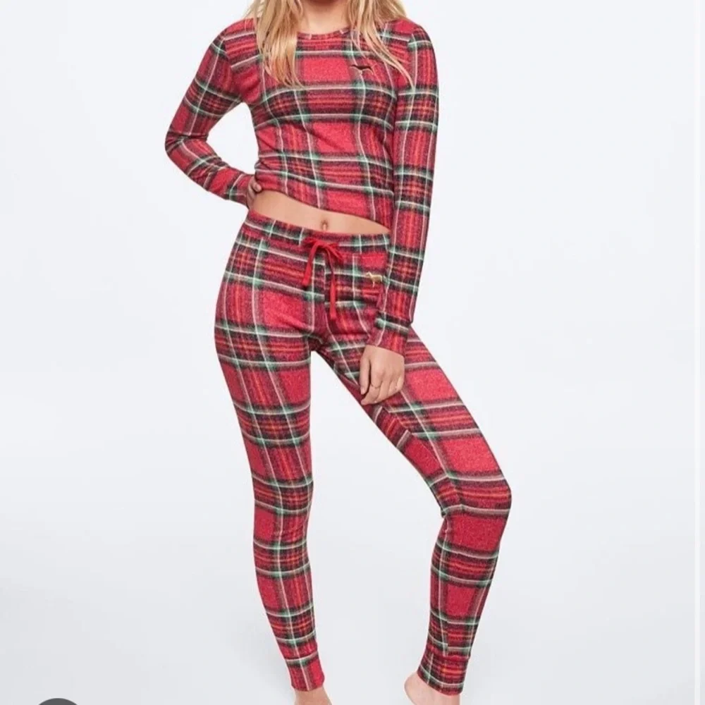 NWOT VS Pink Holiday themed pj set - Picture 1 of 6